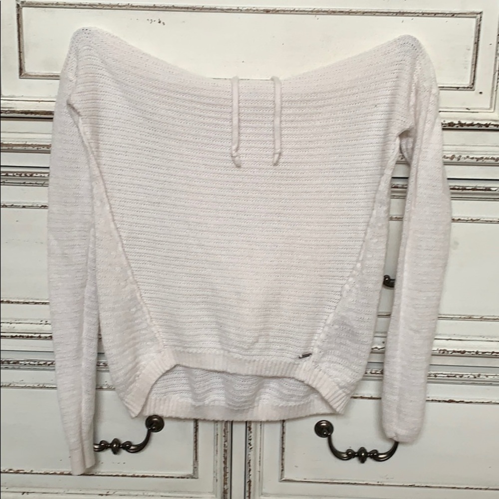 White knitted Abercrombie& Fitch hoodie